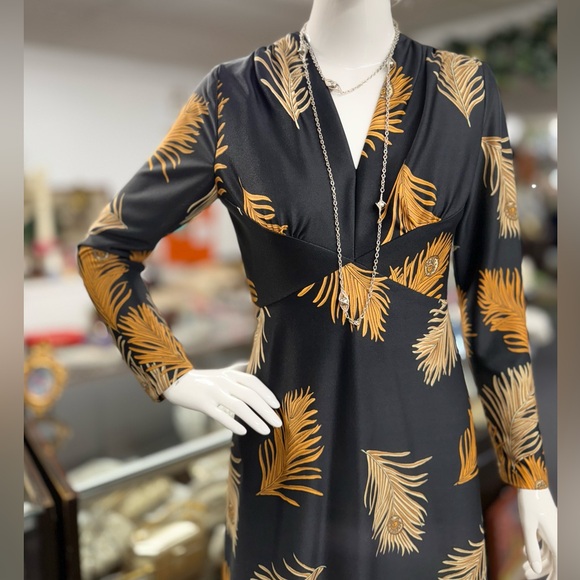 Dresses & Skirts - Vintage Maxi Dress Peacock Feather 70’s Print, Easy to Wear in PERFECT Condition